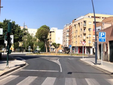 Rotonda calle Insitinción Los Molinos