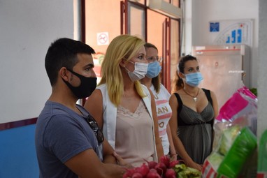 Los concejales socialistas visitan las obras del Mercado de Adra