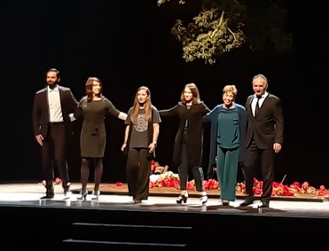 201017 Verónica Forqué brilla en Adra con la obra de teatro ‘Las cosas que sé que son verdad’ (2)
