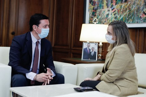 Reunión Diputación - consejera de Fomento (4)