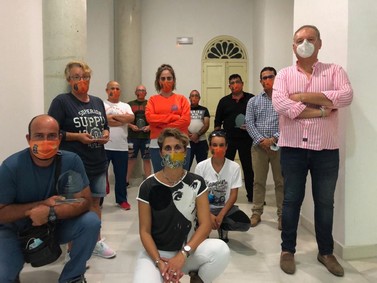 los ediles con voluntarios de proteccion civil