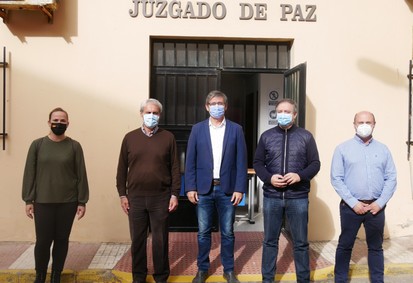 201113 Ayuntamiento y Junta estudian mejoras para el Juzgado de Paz de Adra