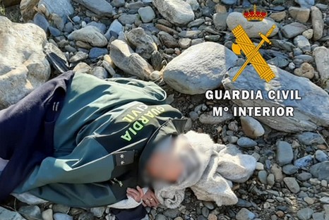 20201126-AUXILIO MUJER AVANZADA EDAD ANTAS