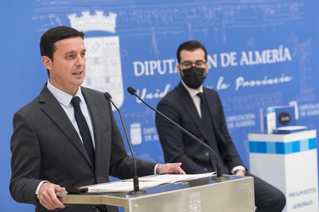 El Presidente de la Diputacicón de Almería presenta los Presupuestos Generales de 2021 junto al Diputado de Hacienda,Nuevas Tecnologías y Vivienda Álvaro Izquierdo. PG2021.
