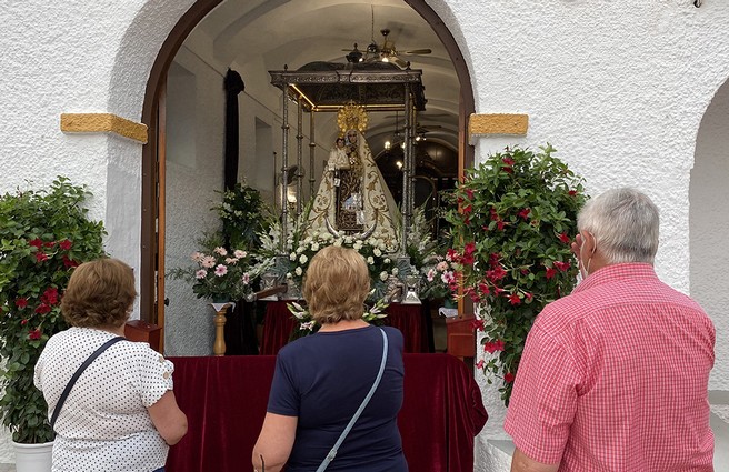 virgen del carmen expuesta covid-19 Berja