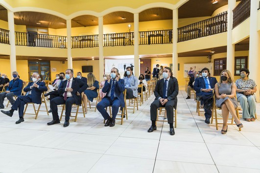 La imagen tiene un atributo ALT vacío; su nombre de archivo es DSC00818.jpg