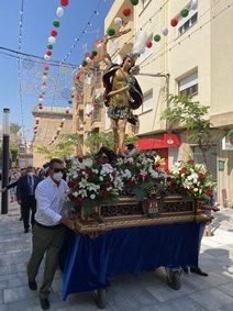 La imagen tiene un atributo ALT vacío; su nombre de archivo es Procesion-San-Miguel-Arcangel-de-Pulpi-rotated.jpg