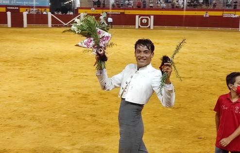 La imagen tiene un atributo ALT vacío; su nombre de archivo es Dennis-Martin.jpg