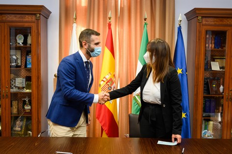 La imagen tiene un atributo ALT vacío; su nombre de archivo es firma-edificio-correos05.jpg