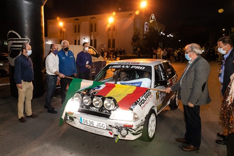 La imagen tiene un atributo ALT vacío; su nombre de archivo es rally-1.jpg