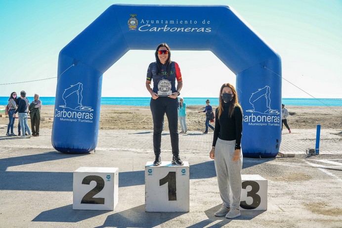 La imagen tiene un atributo ALT vacío; su nombre de archivo es 211128-Ganadora-femenina.jpeg