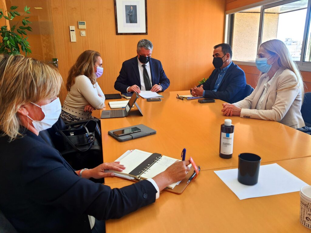 Delegado salud y representantes La Mojonera