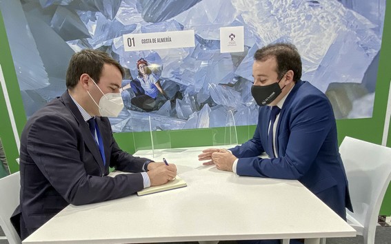 La imagen tiene un atributo ALT vacío; su nombre de archivo es Encuentro-de-trabajo-con-Dani-Rossell.jpg
