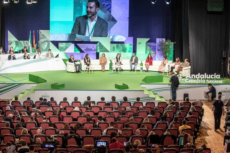 La imagen tiene un atributo ALT vacío; su nombre de archivo es FOTO-CONGRESO-REGIONAL-3.jpg