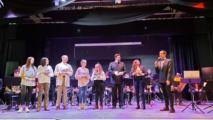 211207 Finalistas de Huércal Canta Kids