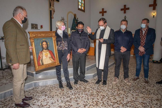 Entrega cuadro pintor Pedro Antonio Martínez