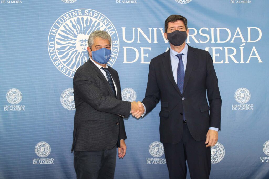 FIRMA CONVENIO UAL Y VICEPRESIDENCIA JUNTA ANDALUCÍA