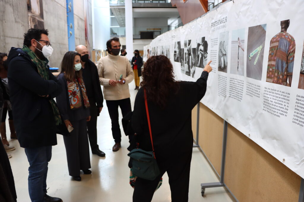 INAUGURACIÓN EXPOSICIÓN ALGUIEN COMO TÚ