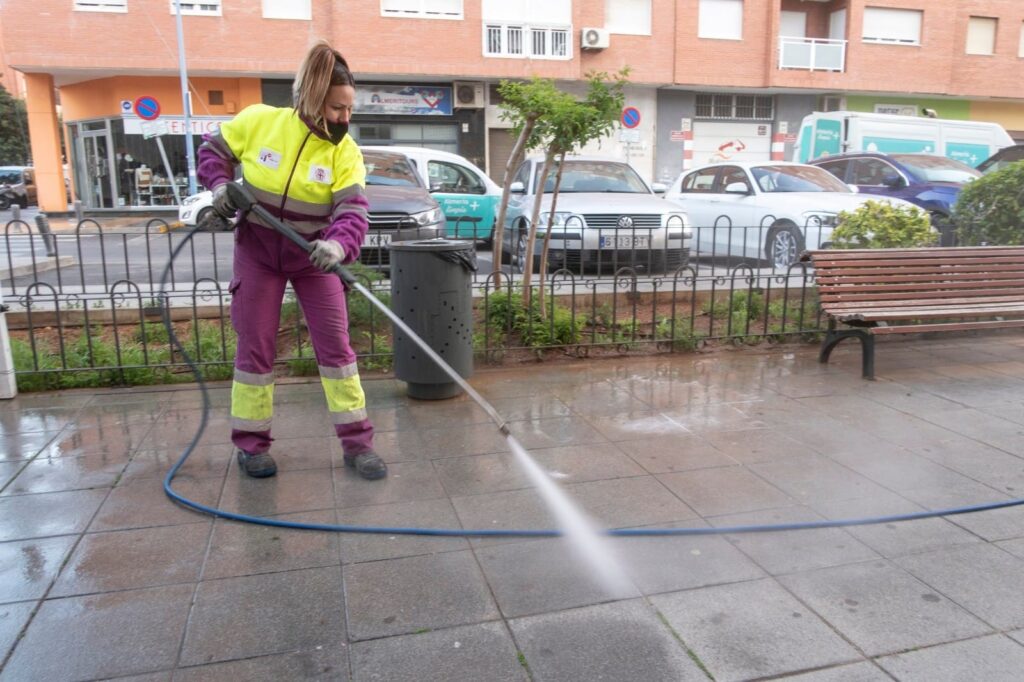 LIMPIEZA BARREDORA NUEVA ANDALUCÍA