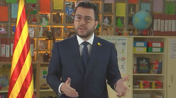 La imagen tiene un atributo ALT vacío; su nombre de archivo es PereAragones.jpg