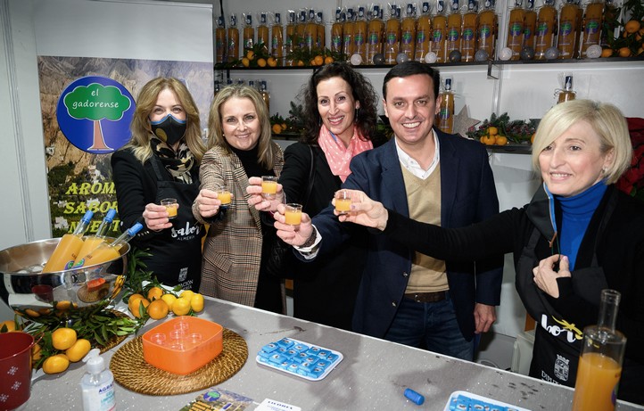 La imagen tiene un atributo ALT vacío; su nombre de archivo es inauguracion-sabores013.jpg