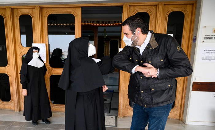 La imagen tiene un atributo ALT vacío; su nombre de archivo es reparto-navidad0007.jpg