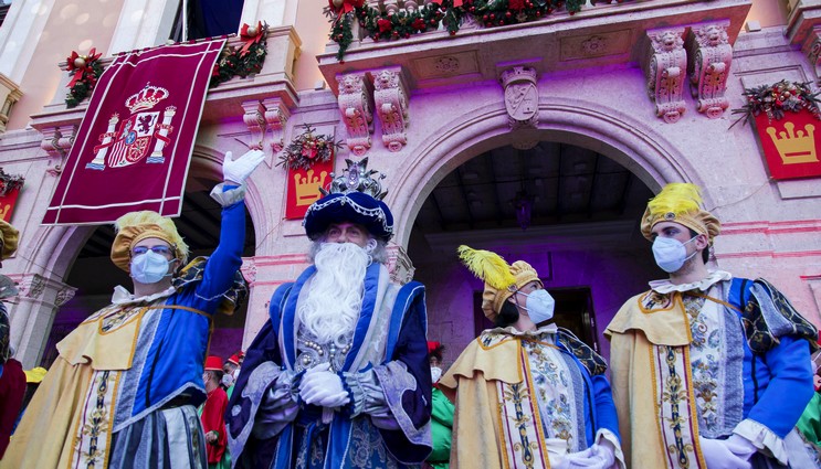 5-1-2022 Cabalgata Reyes Recepción Plaza Vieja (4)