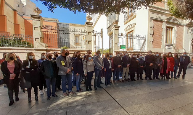 220214 Foto PSOE concentración Plataforma de alcaldes y alcaldersas por la sanidad pública andaluza