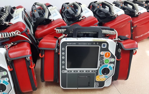 monitores desfibriladores distrito poniente