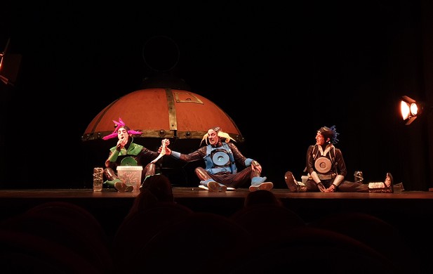 220313 Cultura-Crash Un Planeta Emocionante 3