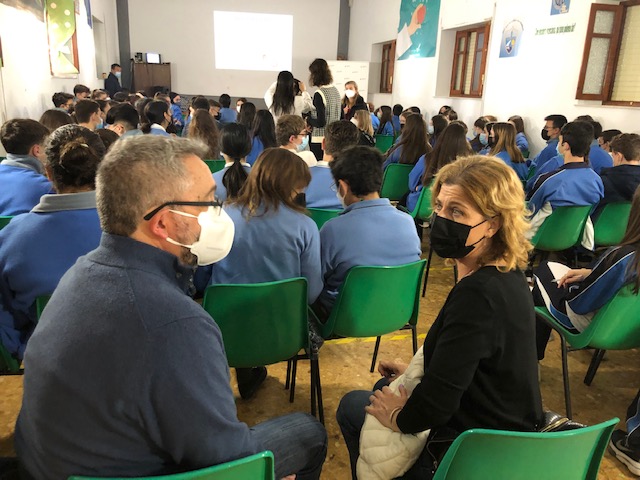 23-3-2022 PAOLA ASISTE CHARLA COLEGIO EL MILAGRO DIA CONCILIACION Y CORRESPONSABILIDAD 2