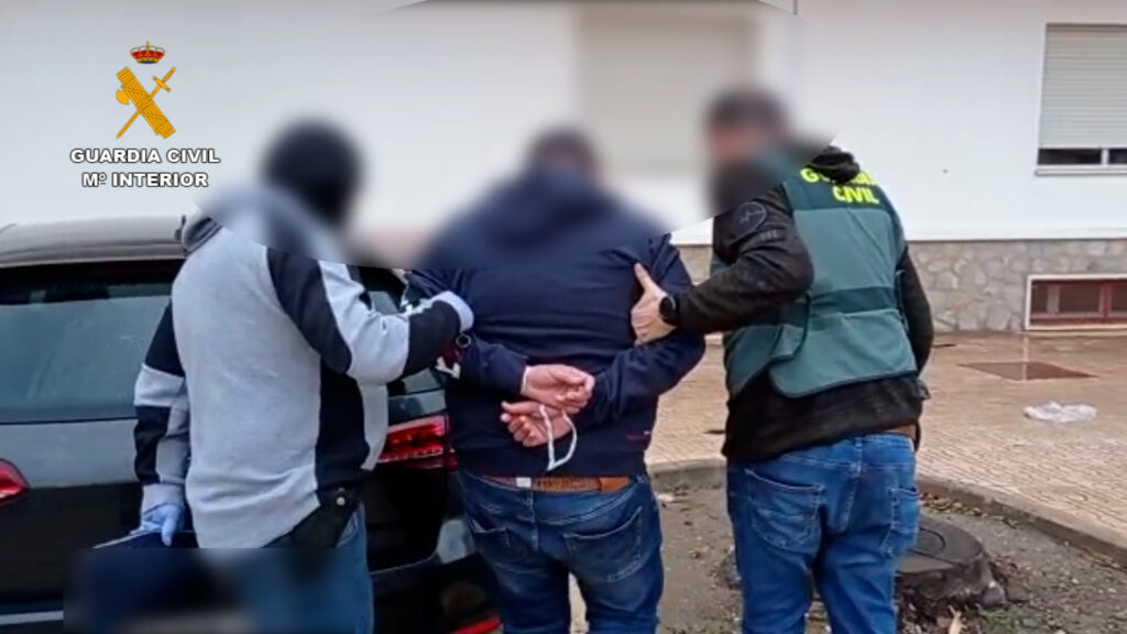 Op_Lemon_Almeria_editada.00_01_07_09.Imagen fija003