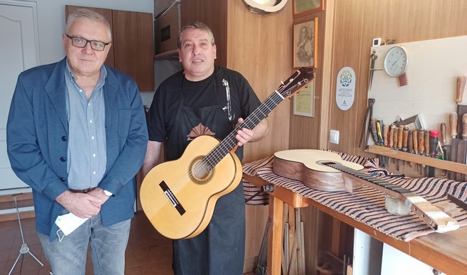 Visita taller artesano Gerundino Fernández luthier guitarras 31-3-22