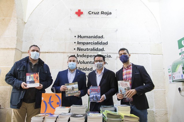 2022_04_08_Cruz Roja entrega libros_Guzman