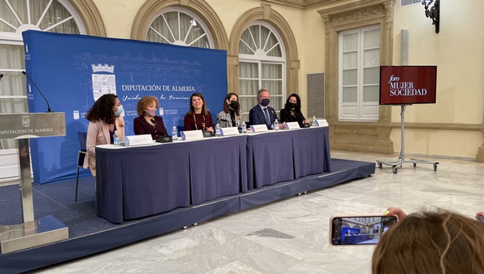 La imagen tiene un atributo ALT vacío; su nombre de archivo es IMG_2493.jpg