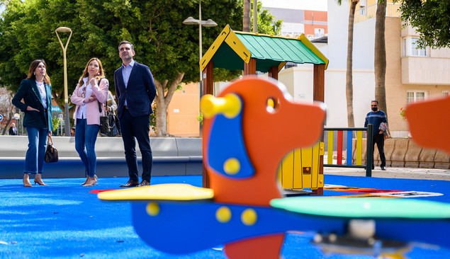 La imagen tiene un atributo ALT vacío; su nombre de archivo es PARQUE-INFANTIL-RAMBLA-AMATISTEROS-15.jpg