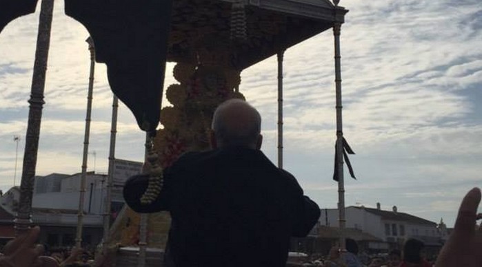 11009178_925347340856632_3991343870975687221_n