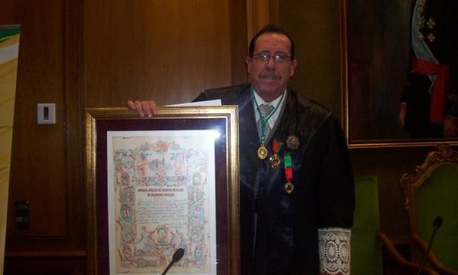 200655_100430763300858_4785902_n