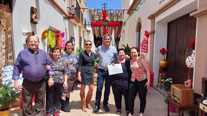 210503 Entrega premios concurso Cruces de Mayo - 1º Asociación de Vecino...