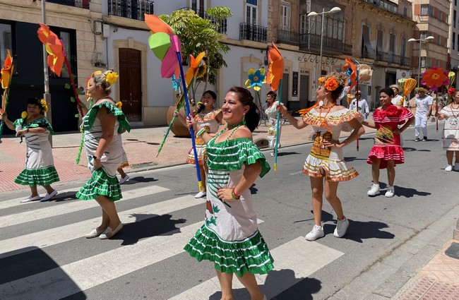 La imagen tiene un atributo ALT vacío; su nombre de archivo es 220508-Desfile-de-Carnaval-7.jpg