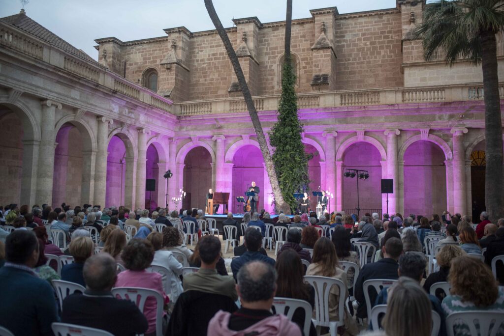 220509 Cultura-Teresa, de lo profano a lo divino 1