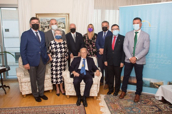 220526 Foto de Septiembre 2021. Consejo Andaluz de Colegios Profesionales con Rafael Durbán y su mujer