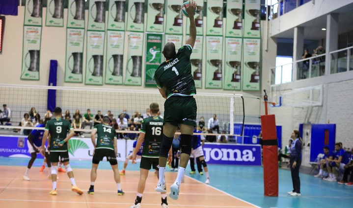 La imagen tiene un atributo ALT vacío; su nombre de archivo es 30-04-22-Unicaja-Costa-de-Almria-Campeon-5.jpeg