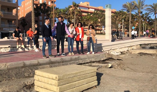 La imagen tiene un atributo ALT vacío; su nombre de archivo es 5-5-2022-ALCALDE-VISITA-PASEO-MARITIMO-1.jpg