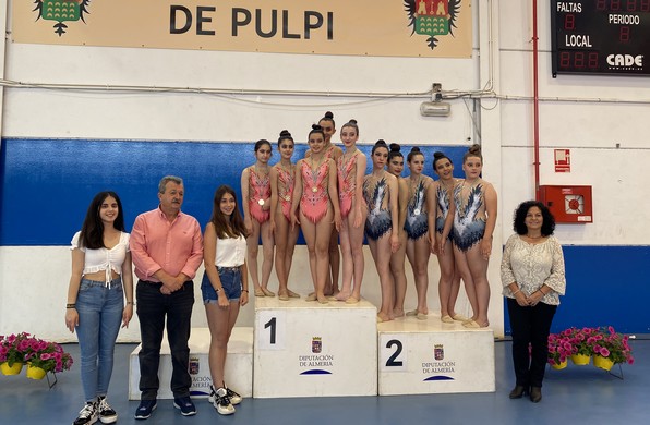 Alcalde y concejala en la entrega de premios del Torneo en Pulpí