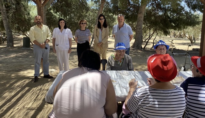 Comida de convivencia organizada por la FAAM en Benzal (Pulpí)