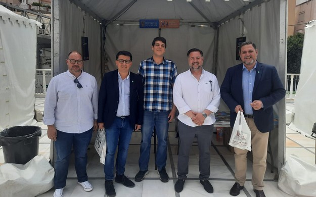 La imagen tiene un atributo ALT vacío; su nombre de archivo es Feria-Macael-4.jpeg