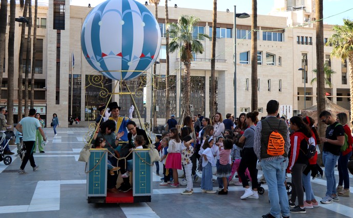 La imagen tiene un atributo ALT vacío; su nombre de archivo es LA-MAJARETA-COMPANIA.jpg