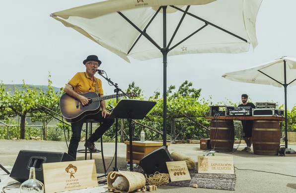 La imagen tiene un atributo ALT vacío; su nombre de archivo es Pancho-Varona-en-Bodega-Cepa-Bosquet-en-Fuente-Victoria.jpg