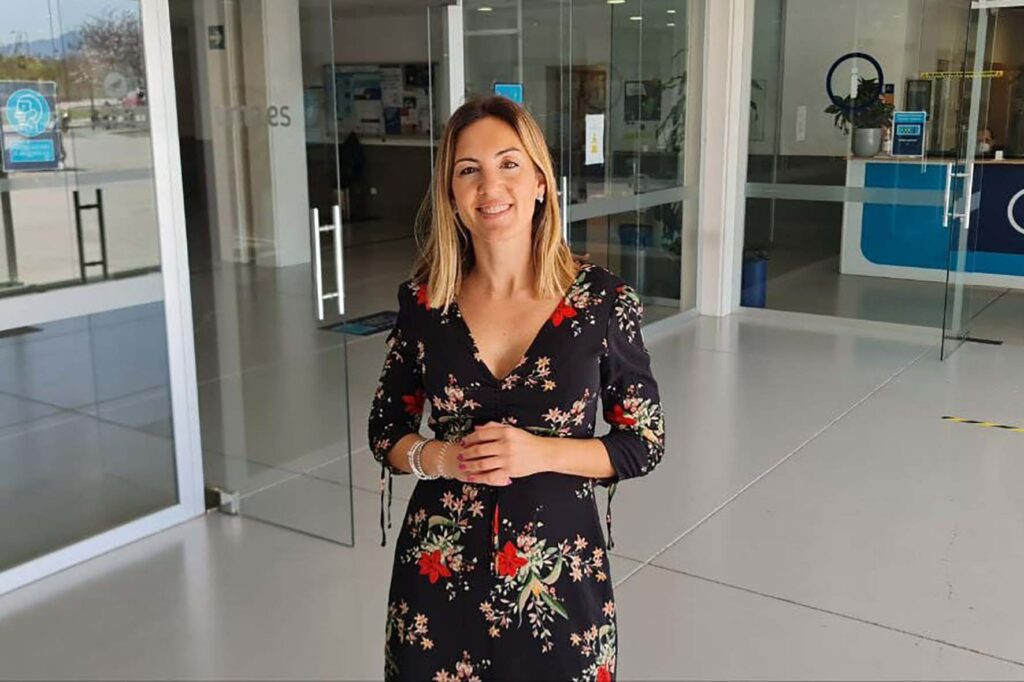 UNA DE LAS GANADORAS DE HILOTESIS